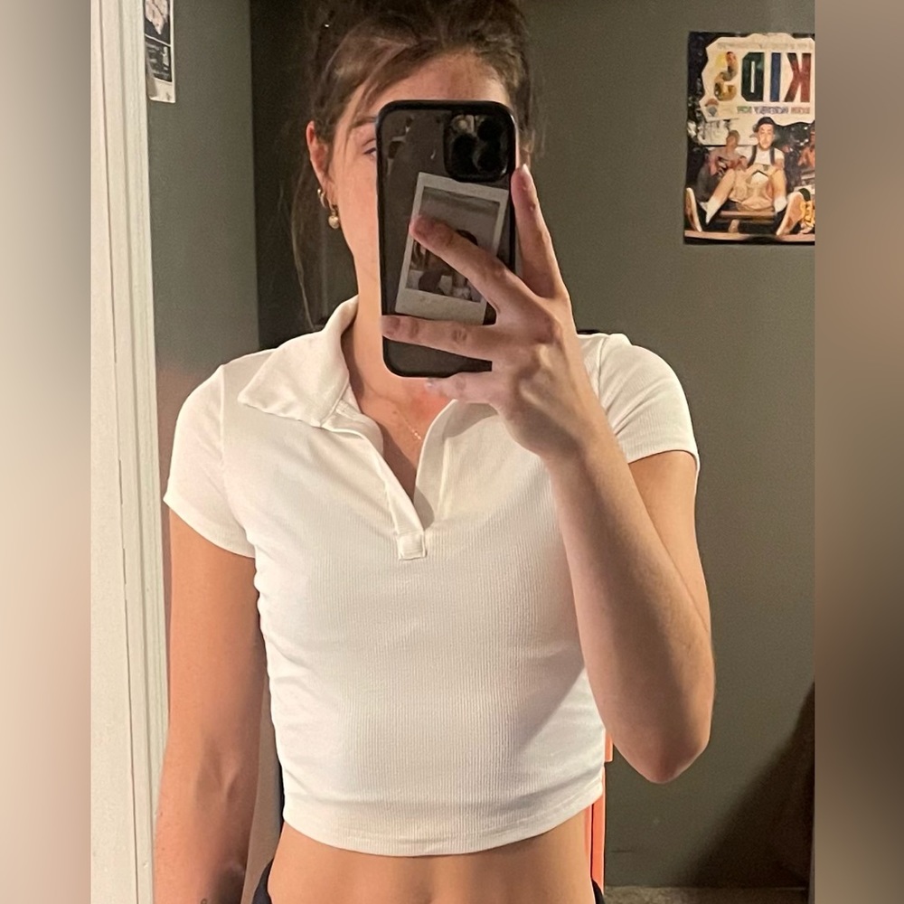 Cropped collared white shirt